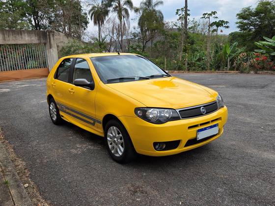 FIAT PALIO 1.8 MPI R 8V FLEX 4P MANUAL FIAT PALIO 1.8 MPI R 8V FLEX 4P MANUAL